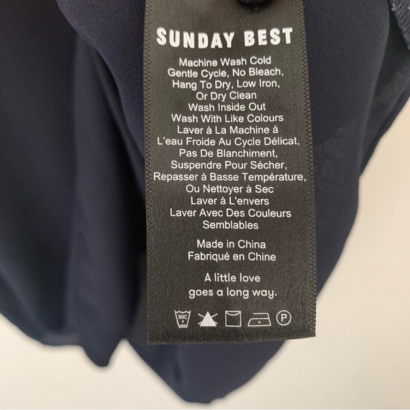 Aritzia Sunday Best O’Hara Top Size M, Navy - Picture 8 of 8